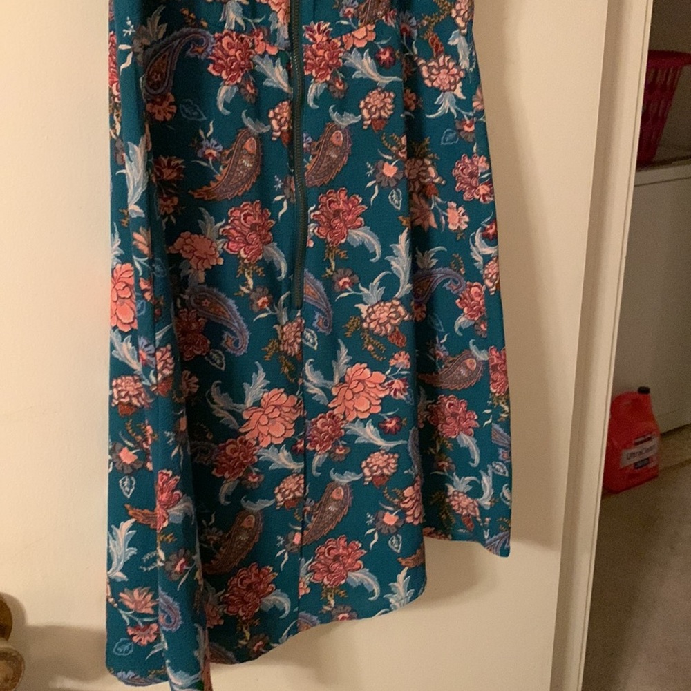 Xhilaration cold shoulder floral dress - Picture 6 of 6
